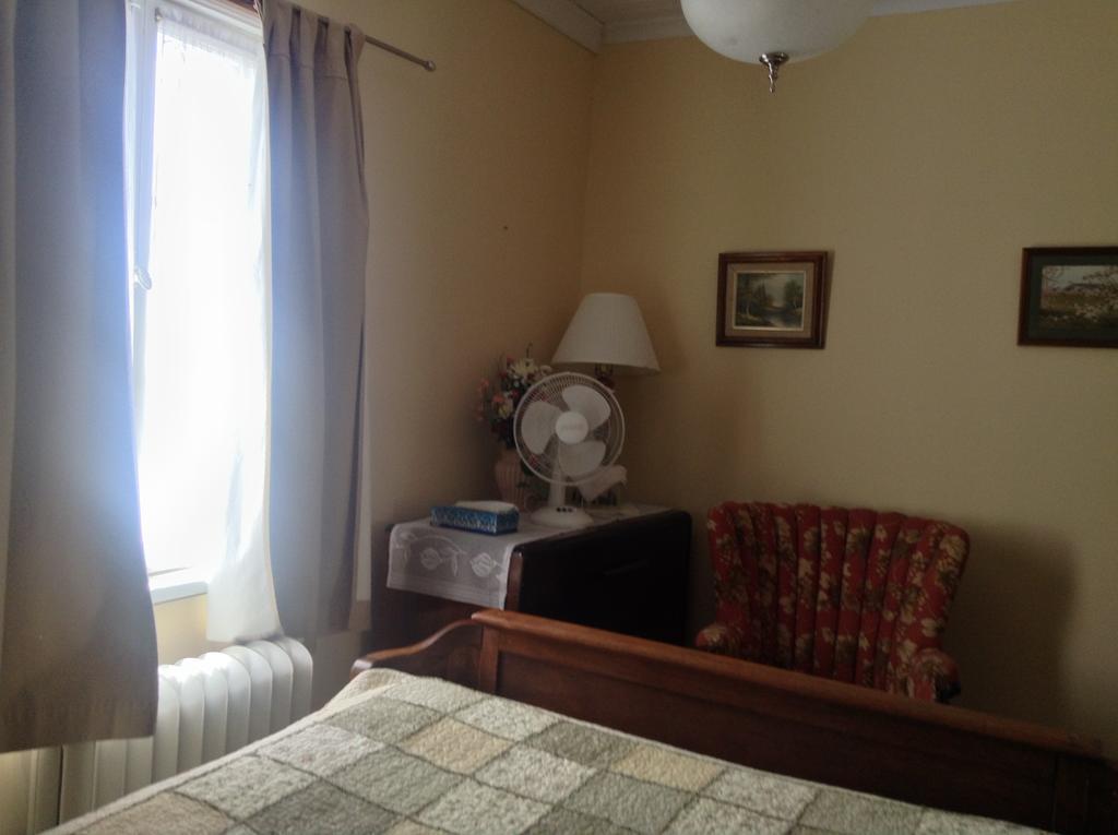 Gil Ann Bed and Breakfast Saint-André-Avellin Εξωτερικό φωτογραφία