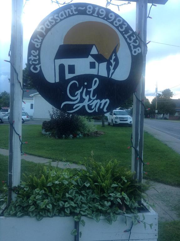 Gil Ann Bed and Breakfast Saint-André-Avellin Εξωτερικό φωτογραφία